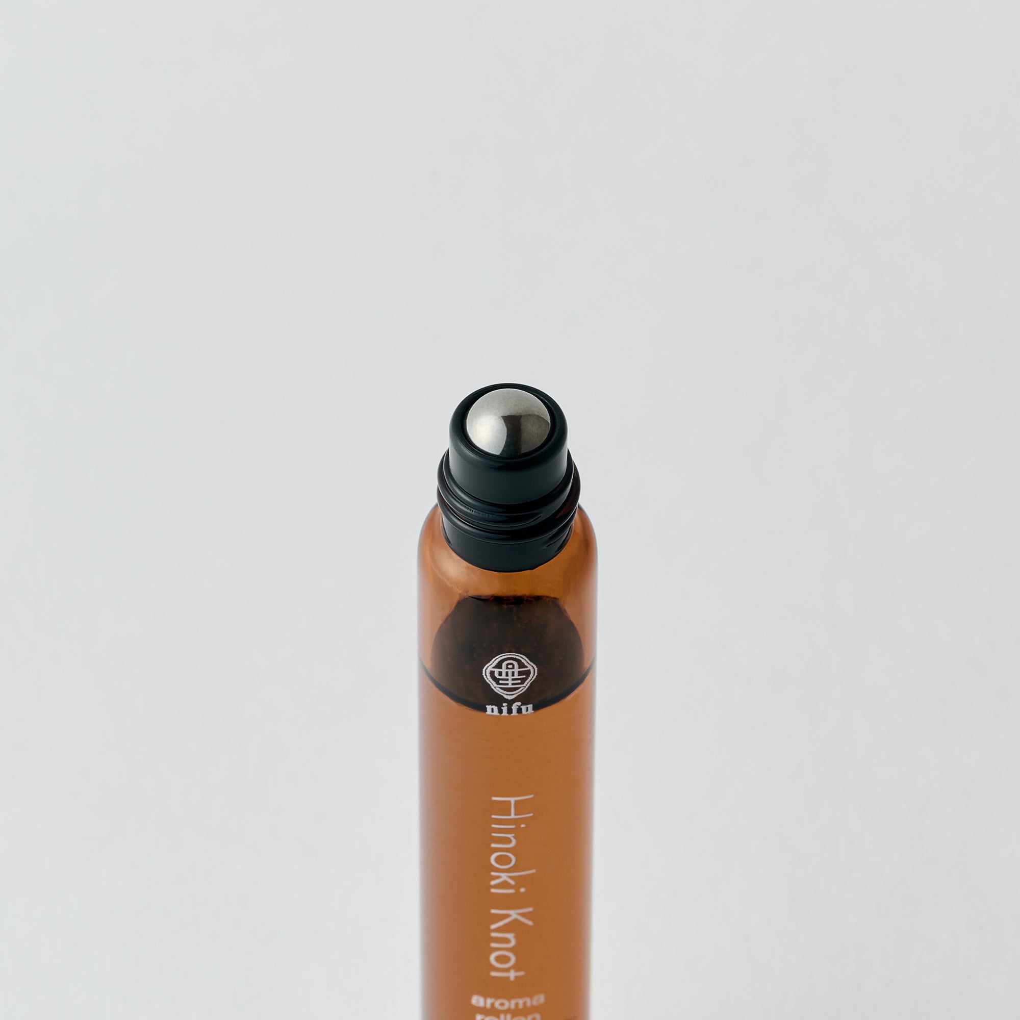 Hinoki Knot aroma rollon